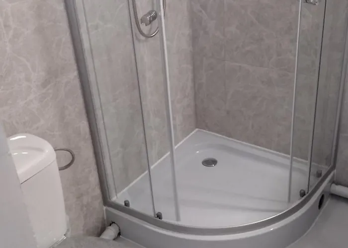 Mona-pokoje Z Lazienkami Centrum