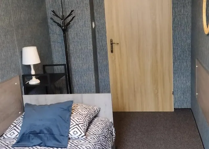 Mona-pokoje Z Lazienkami Centrum